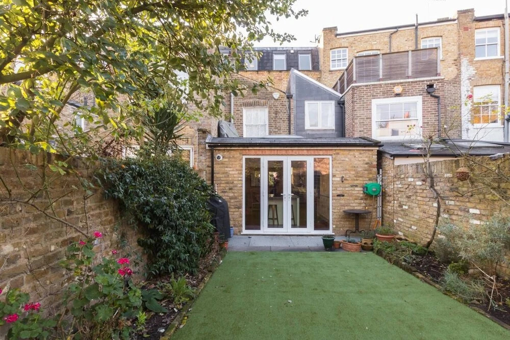 Fulham 4-bed House & Garden Near Tube