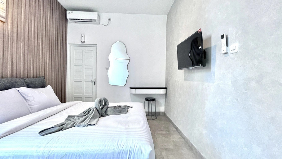 Escotel Arah Timur