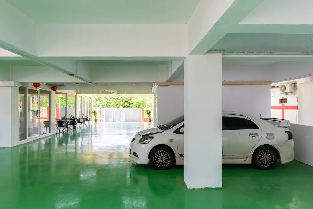 Sukhumvit 101 HOTEL