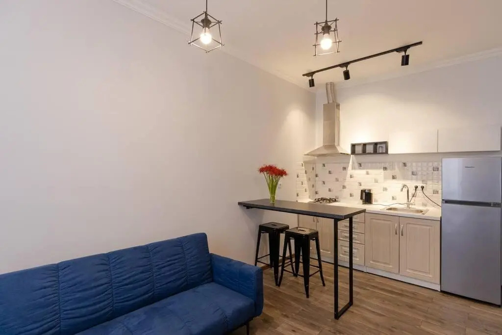 1BR apt In Old Batumi 2 min to Era square