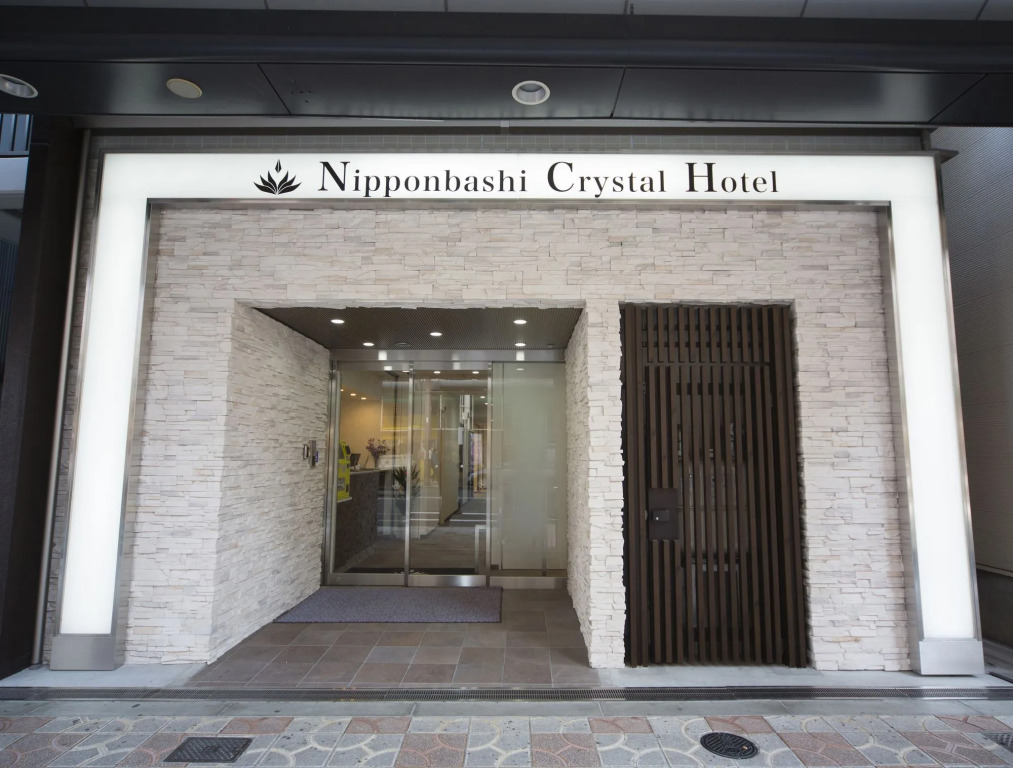 Nipponbashi Crystal Hotel