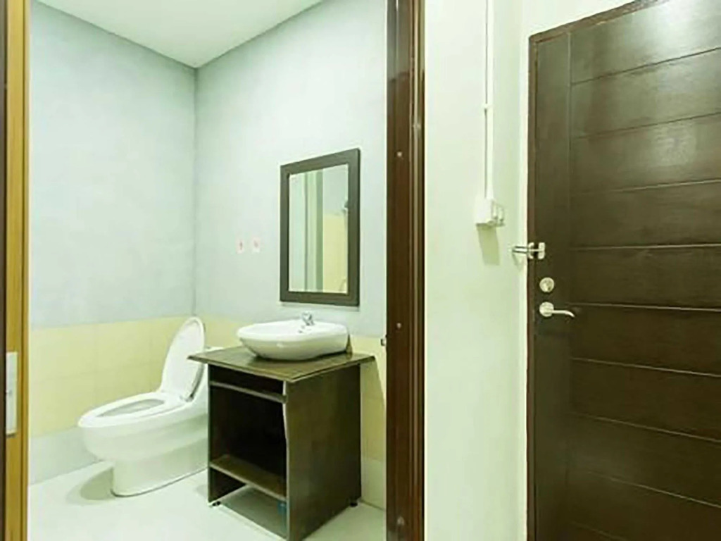 A Plus Deluxe Hotel