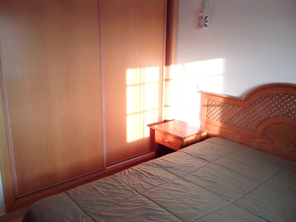 Beautiful 2-bed Apartment in Olhos de Agua