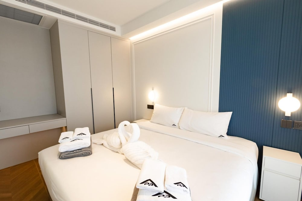 Beachfront Paradise 99 Two Bed Room A5