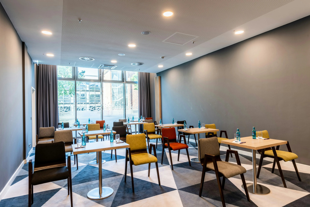 Premier Inn Köln City Süd