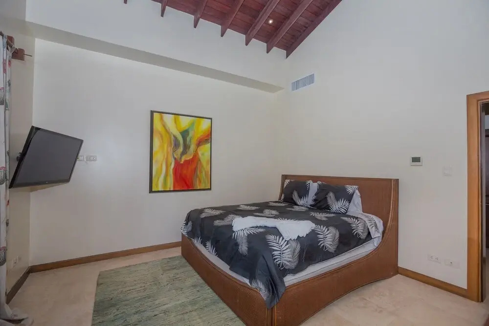 Pristine Bay 1003 3 Bedroom Home by RedAwning