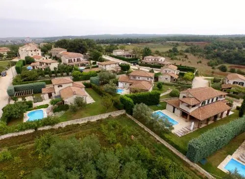 Villas Barat by Istarski Dvori