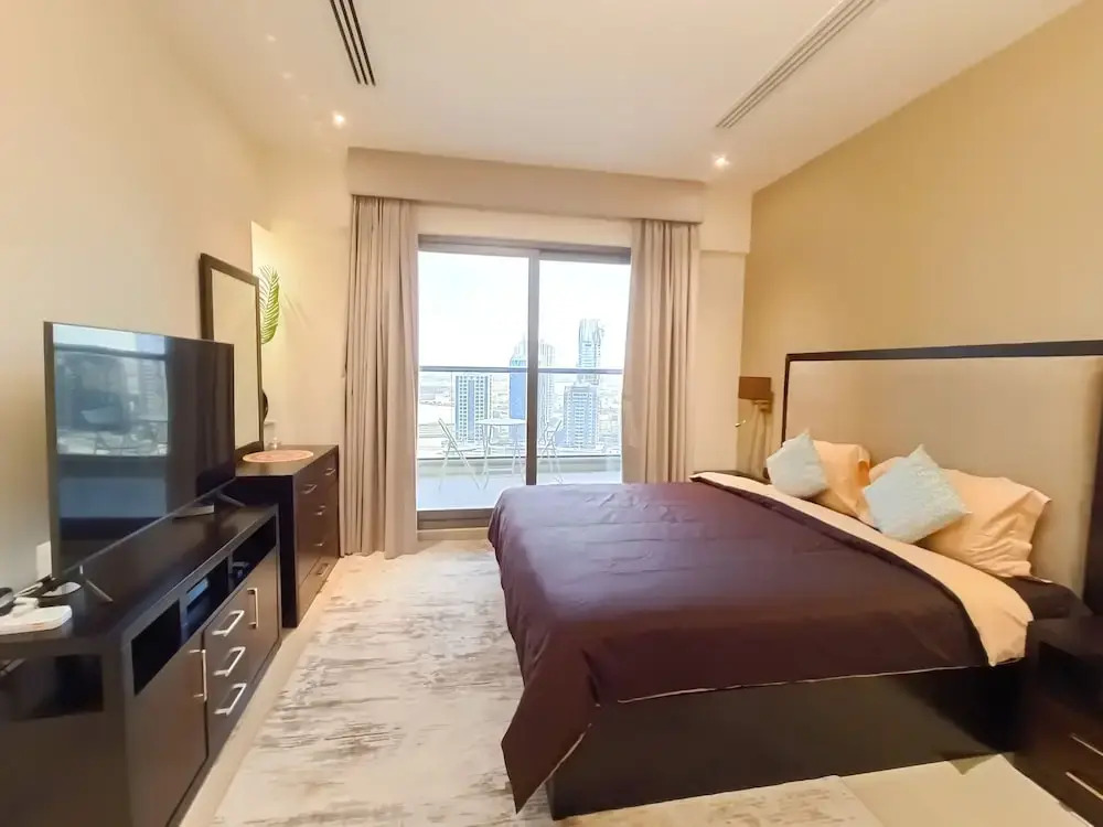 Whitesage - Elegant Studio With Balcony Overlooking The Canal