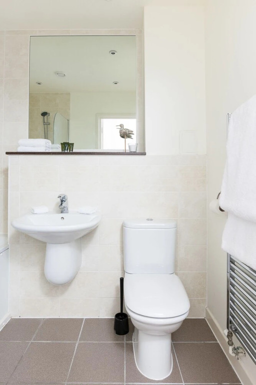 Fantastic 2BR Flat in East London