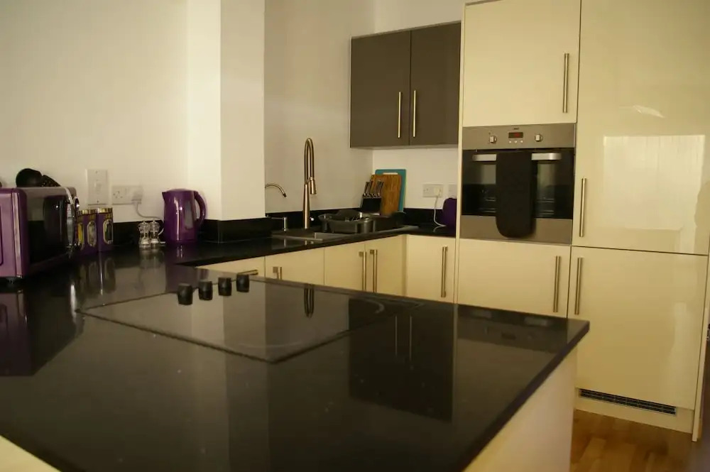 Ramsey Lodge 2-Bedroom Flat