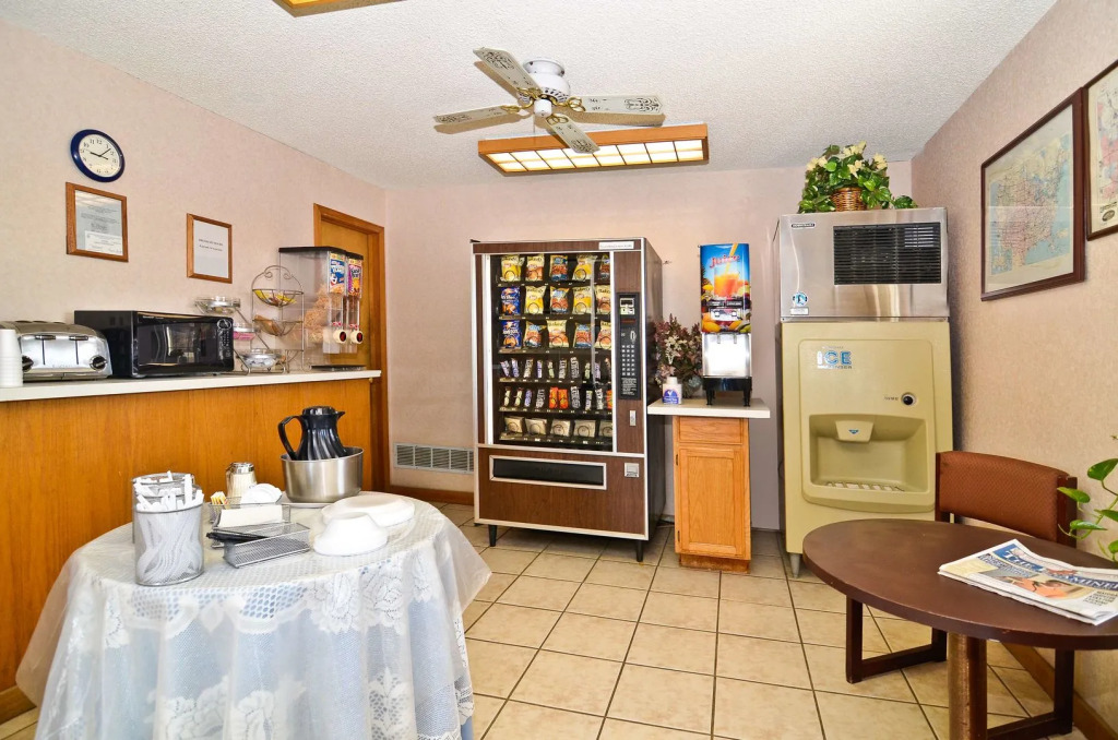 Residential Suites Blue Springs by Hotel O I 70