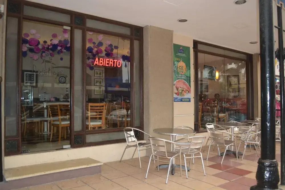 Hotel Ruiz Milán