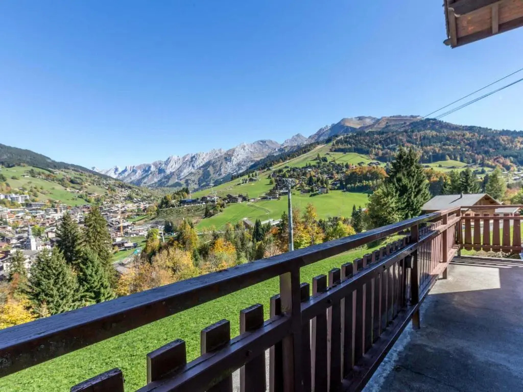 Chalet proche pistes, cheminée, animaux acceptés, garage, WIFI - FR-1-304-108