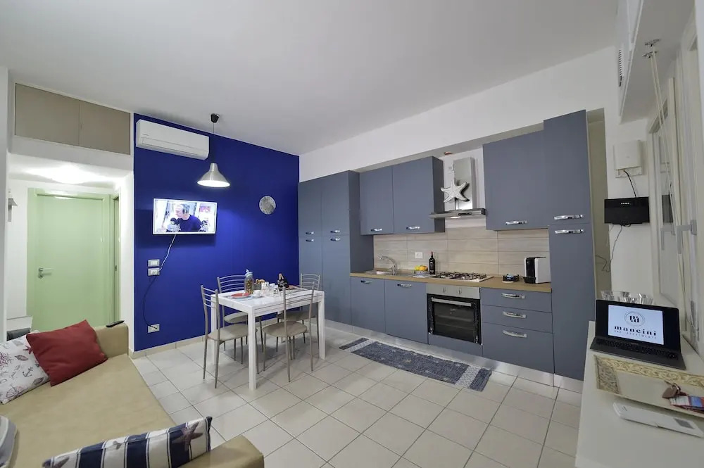 Purpo in Cattolica With 1 Bedrooms and 1 Bathrooms