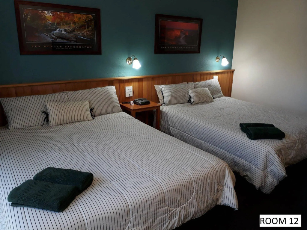 Moe Motor Inn - After Hours Check Inn Available