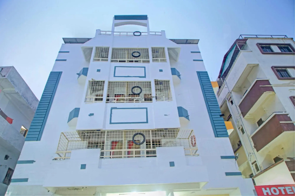Flagship 83461 Hotel Patil 2