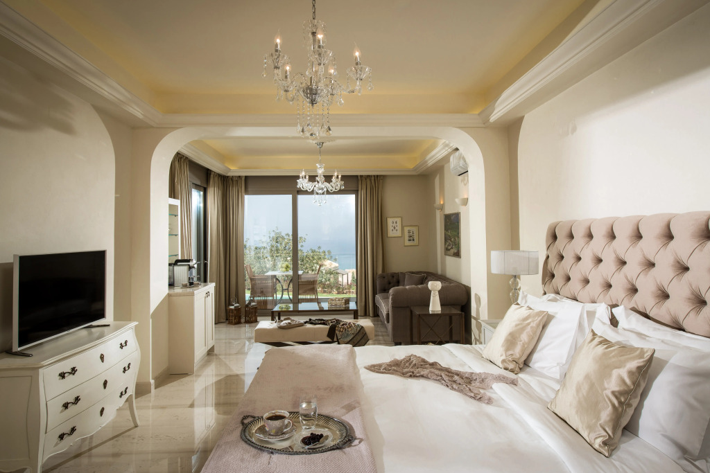 Creta Blue Boutique Hotel & Suites