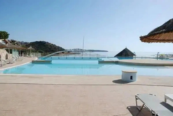 Almyros Apartments