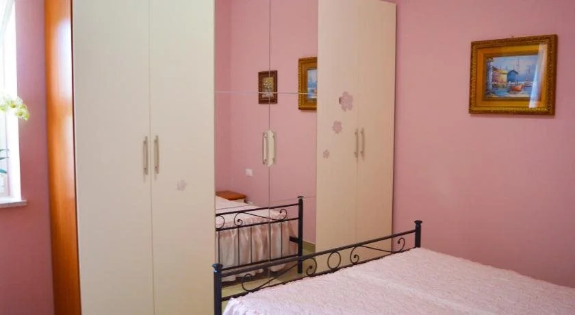 Accordion Residence