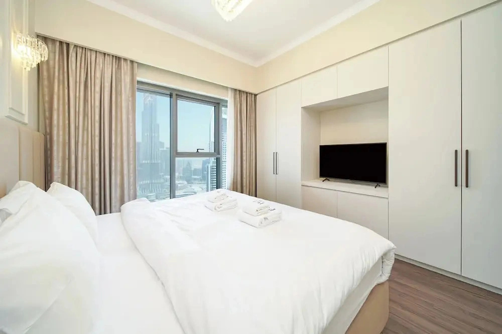 PVH - 2BR Burj Khalifa View - BurjRoyale