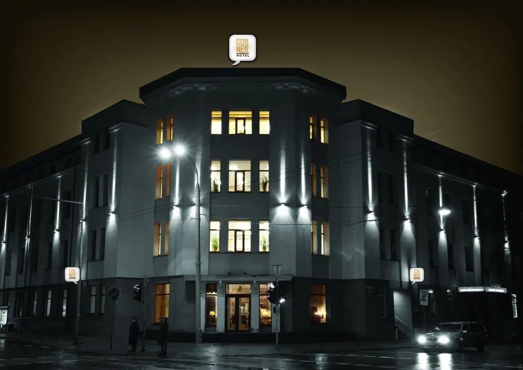 Отель Corner