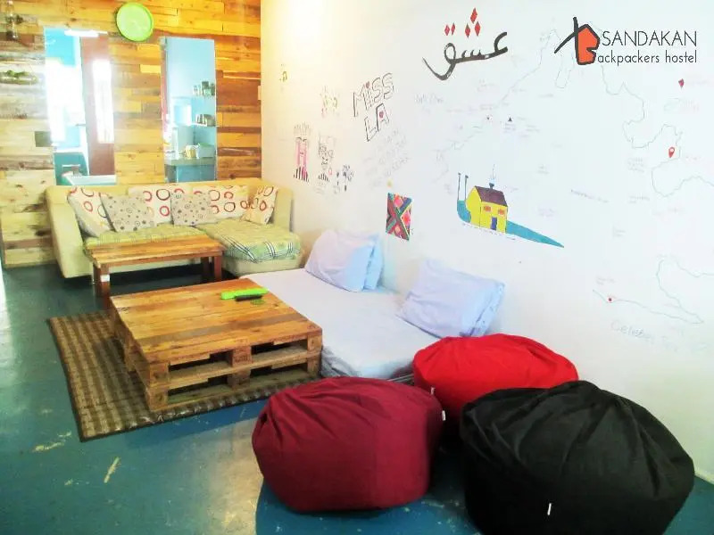 Oceanus Backpackers Hostel