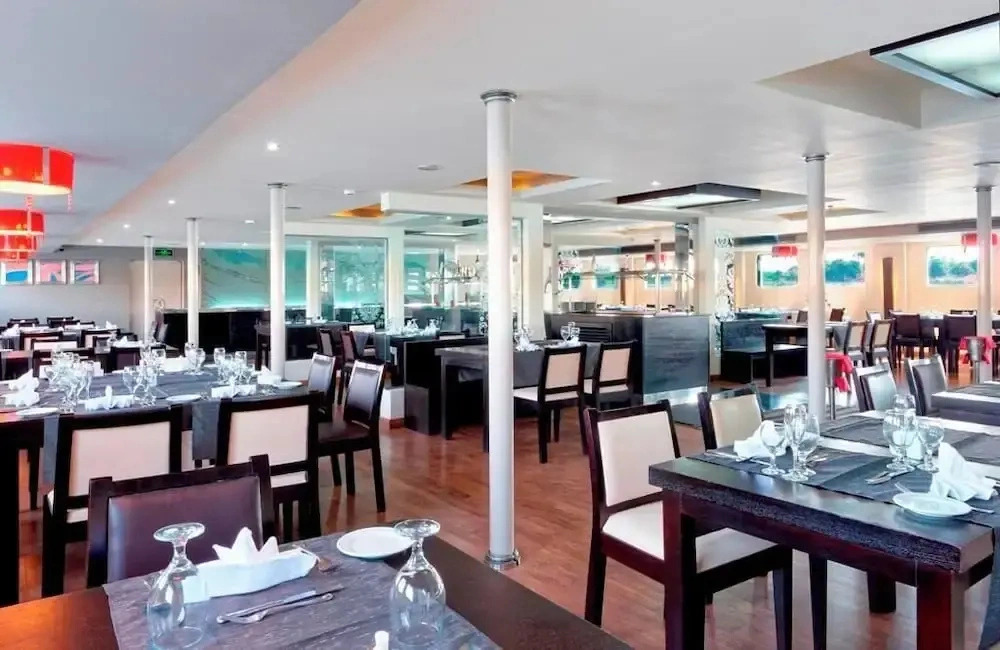 Nile Cruise Royal Adventure, every Friday from Aswan 3 nights and every Monday from Luxor 4 nights