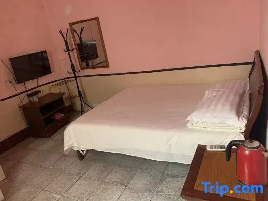 Beihai Xiangxi Hotel (Beibuwan Square)