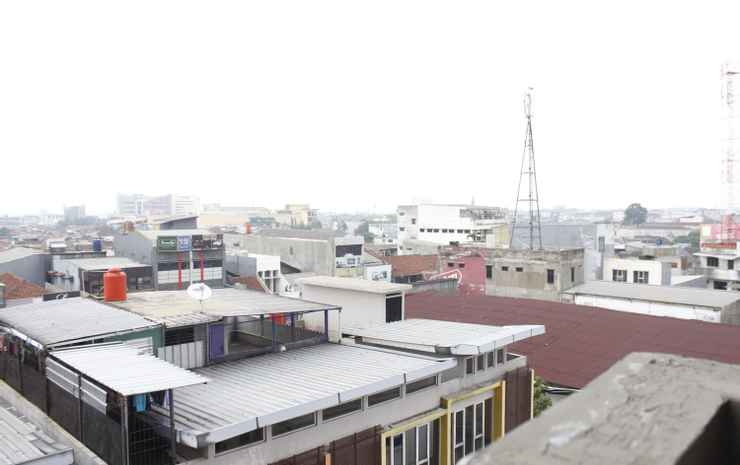 3BR Gateway Cicadas Ahmad Yani Apartment By Travelio