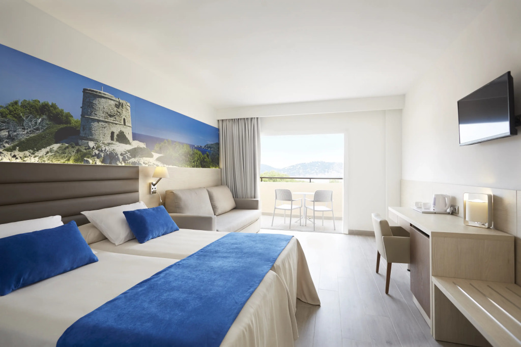 Invisa Hotel Club Cala Blanca