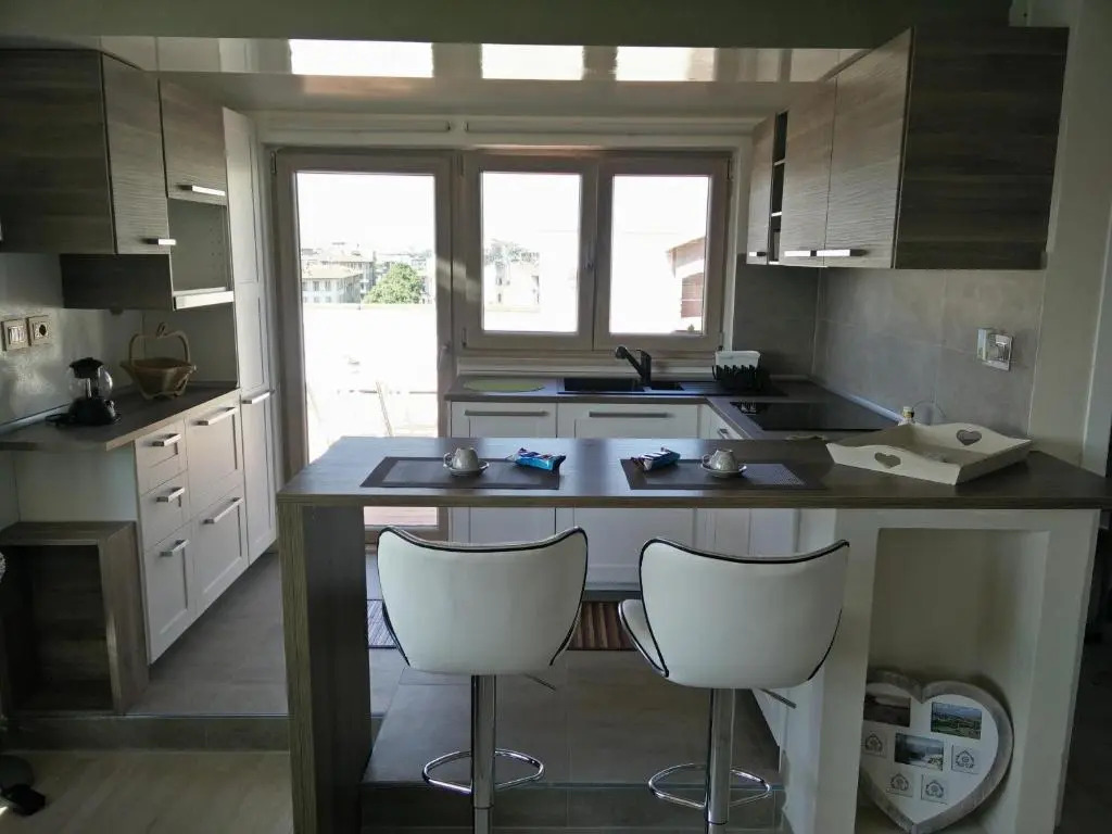 Panoramic Luxury Little Penthouse