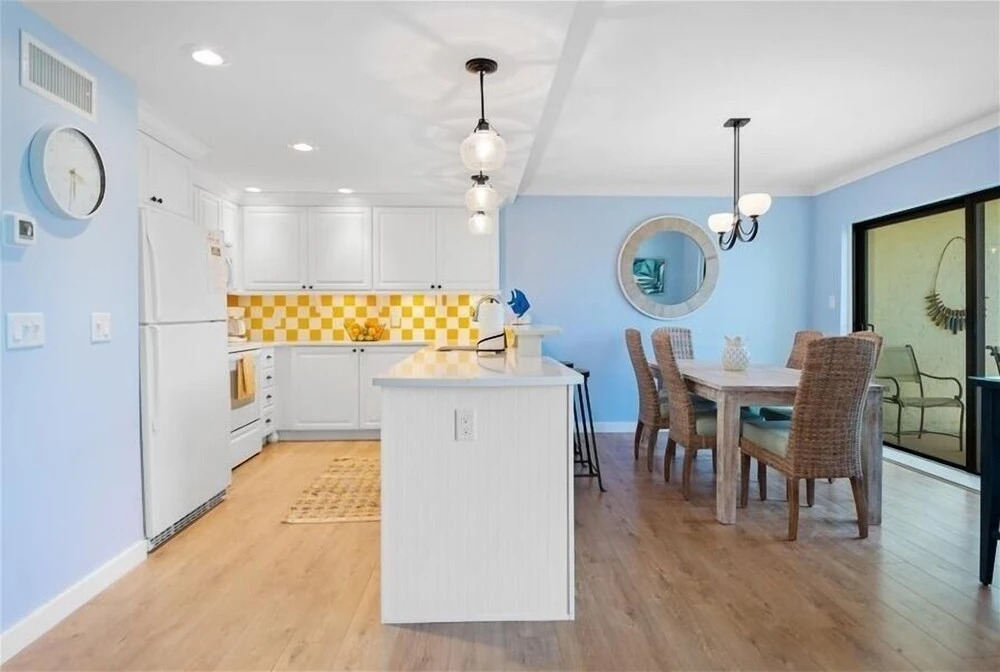 Sea Oats 144 2 Bedroom Condo by RedAwning