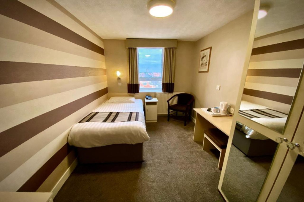 Doric Hotel
