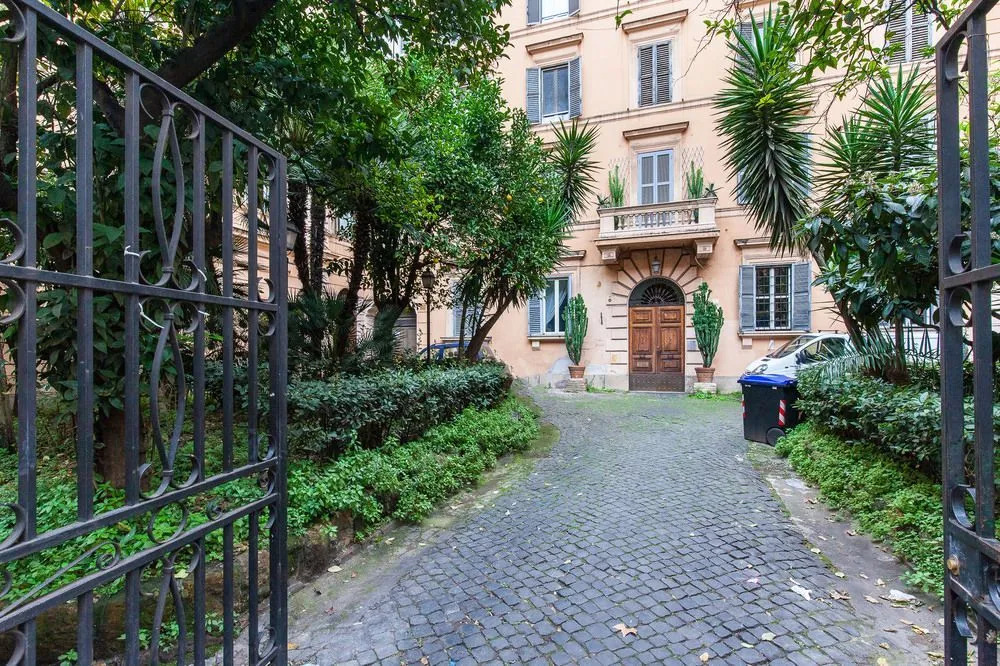 Rome Garden House