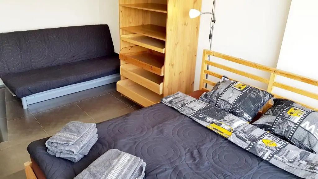 Walk distance to mokotow business park