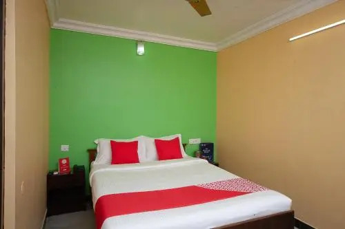 OYO 26746 Sruthi Residency