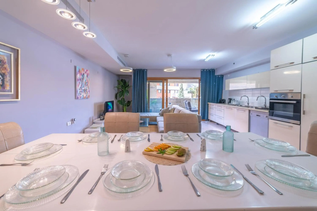 Art Apartment In Mamila - King David Residence