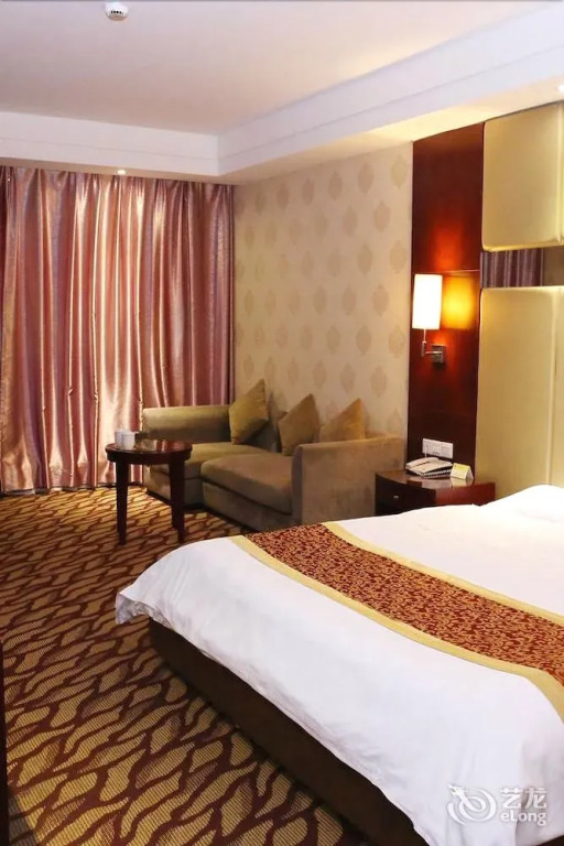 Chengdu Boli Hotel