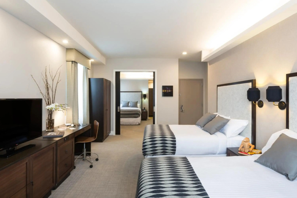 Leon Hotel LES