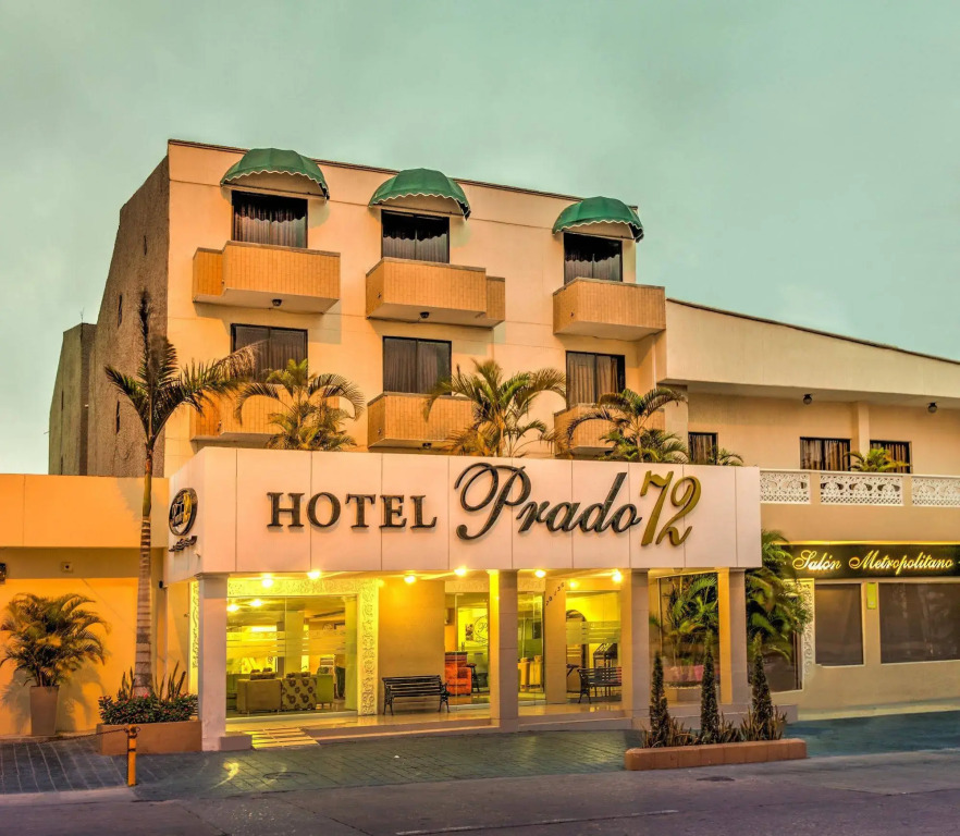 Hotel Puerta de Oro