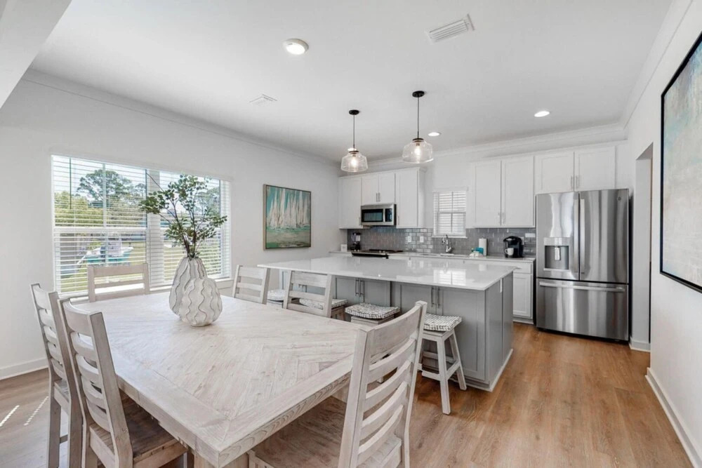 Bay Breeze by Gold Star Vacation Rentals