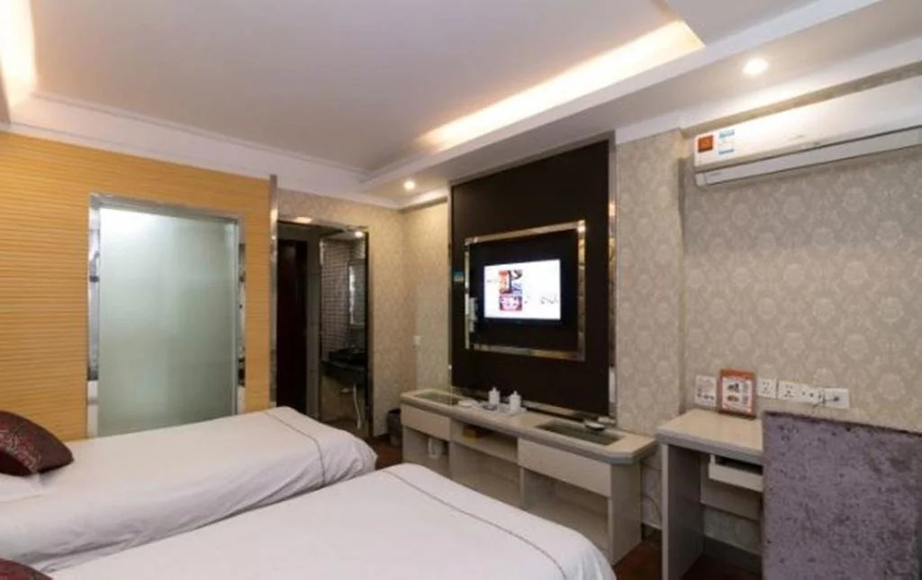 Yiwu Xinze Hotel