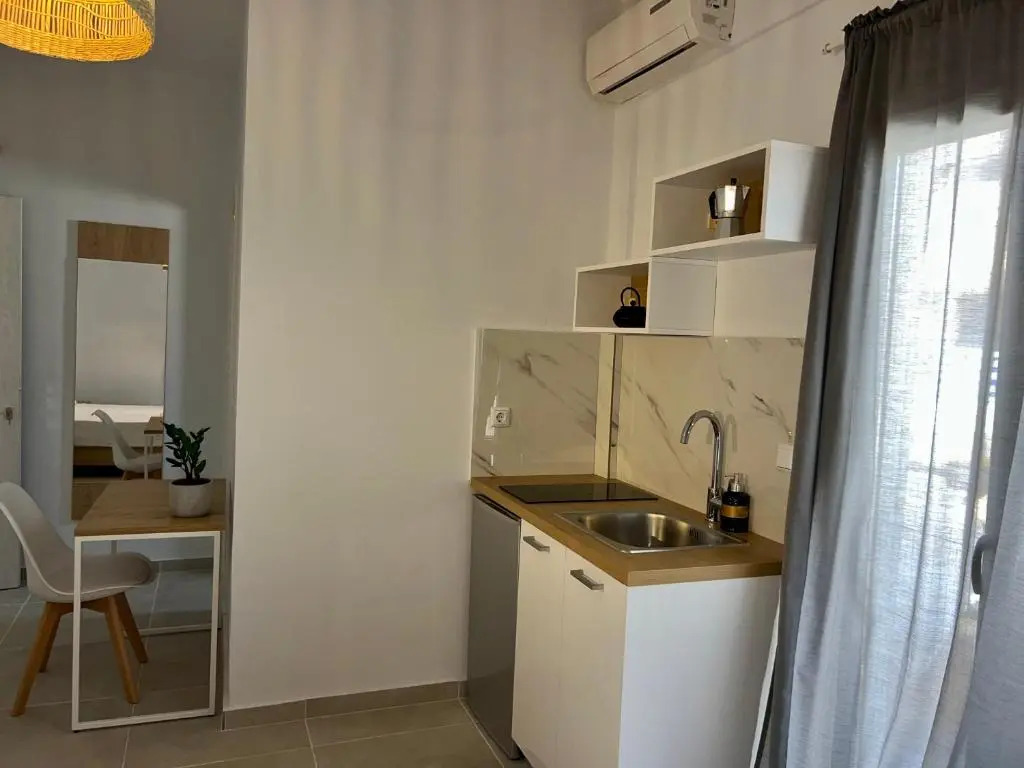 Issos Residence