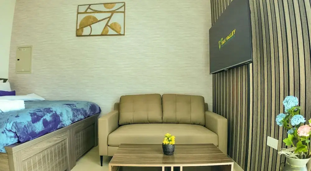 Silk Valley-Prime located cozy studio