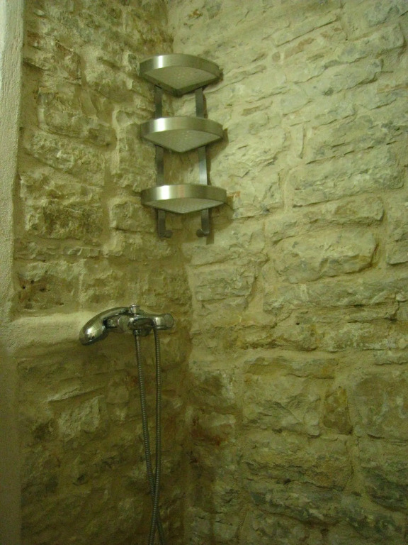 Adamantia Hotel