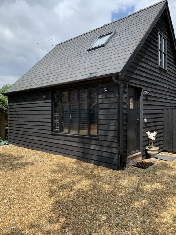 Stunning 1-Bed Apartment in Newmarket
