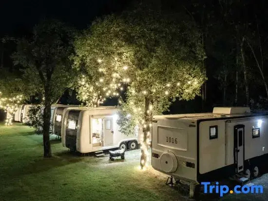 Zhonglv Anaya Jiulong Lake · A.CAMP RV Campground