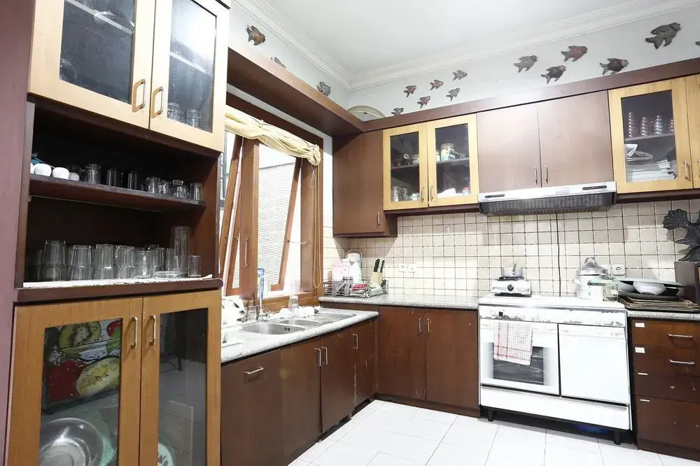 Reddoorz near Lempuyangan Station 2