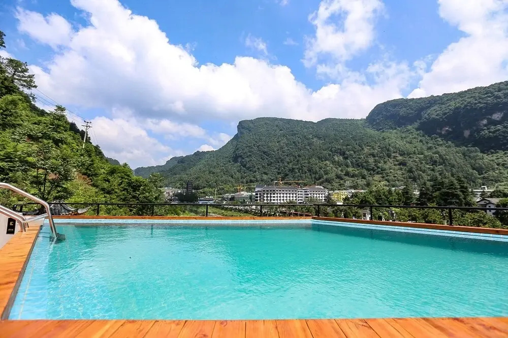 Zhangjiajie Yu Realm Hotel - Ancient Charm - Modern Luxury - Your Perfect Journey - A single pick-up or drop-off