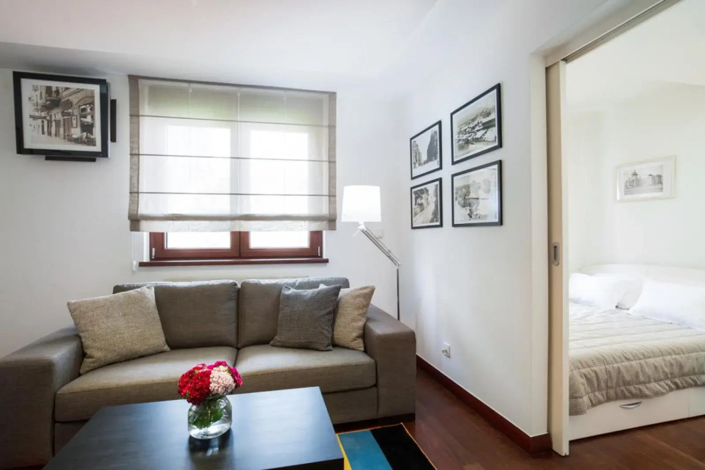 Apartment 18